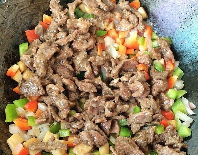 第24期 黑椒牛肉蔬菜炒饭-第24话